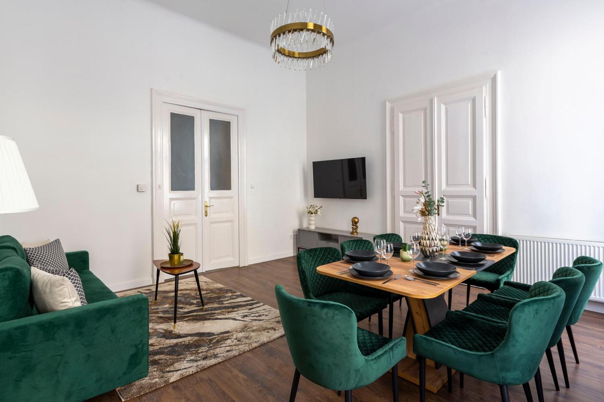 Luxurious Prestige Residence Next To The New York Cafe Budapest Bagian luar foto